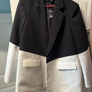 Endless Rose Two-Tone Black and White Blazer